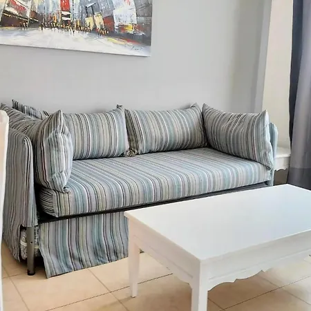 Apartment In Mit Grosser Terrasse *
